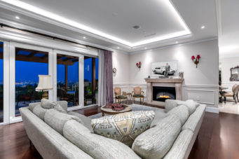 GRAND EUROPEAN CLASSIC LUXURY PROPERTY IN THE BEST BLOCK OF BRITISH PROPERTIES - 1367 Chartwell Dr, West Vancouver